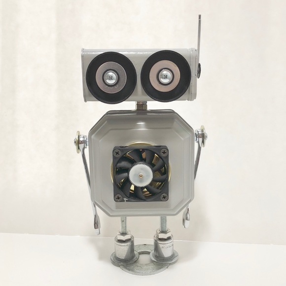 Found Objects Robot Sculpture - Picture 2 of 5
